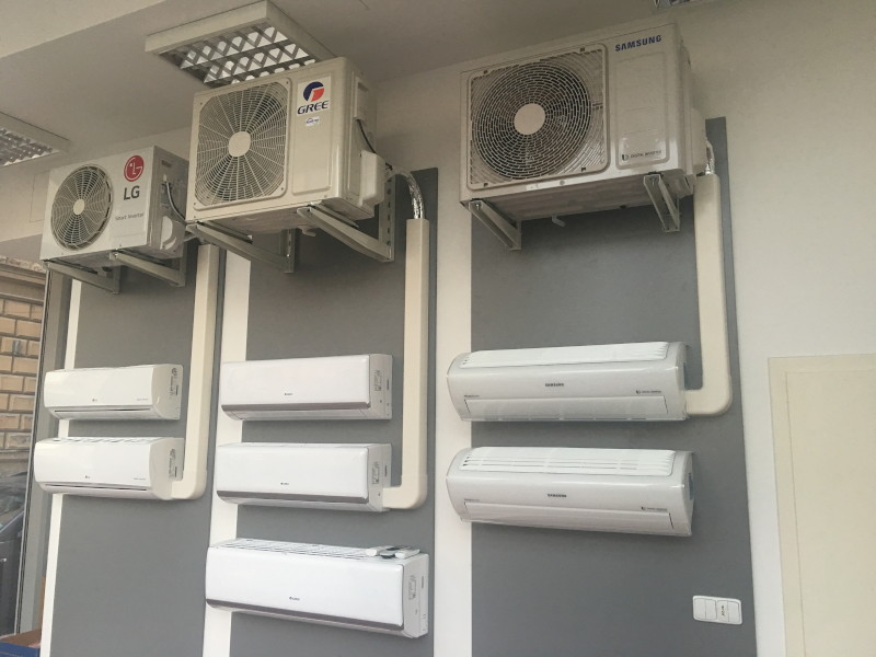 Showroom klimatizací Ostrava - uvnitř