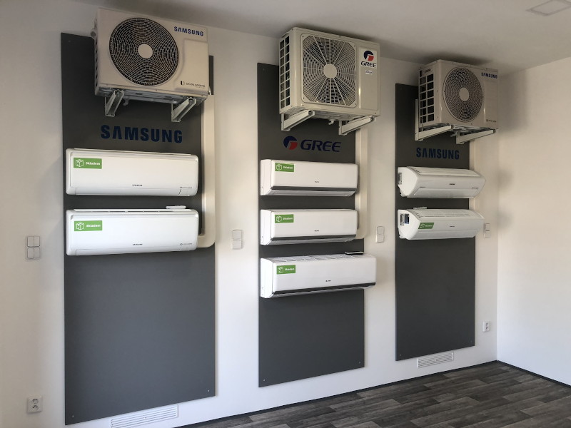 Showroom klimatizací Praha - uvnitř